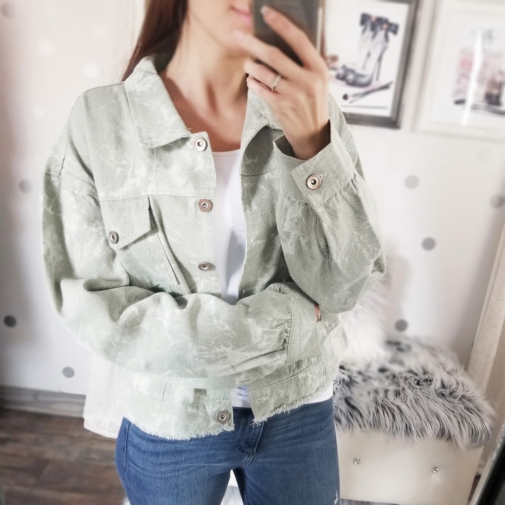 Sage Tie Dye Denim Cropped Jacket Lightweight Fall Button Up Jacket - Picture 4 of 10